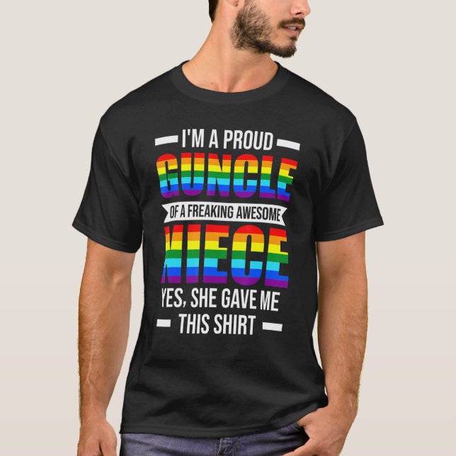 Camiseta Mens Guncle De Um Incrível Tio Gay Da Niece (Frente)