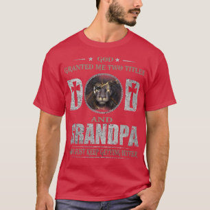 Camiseta Mens Jesus Leão Deus Me Deu Dois Títulos Pai E