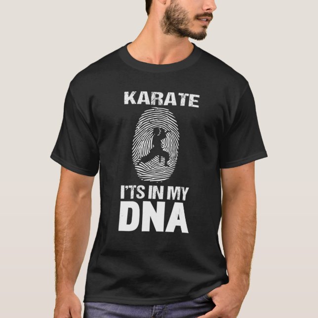 Camiseta Mens Karate Is In My Dna   Karate Player Men (Frente)