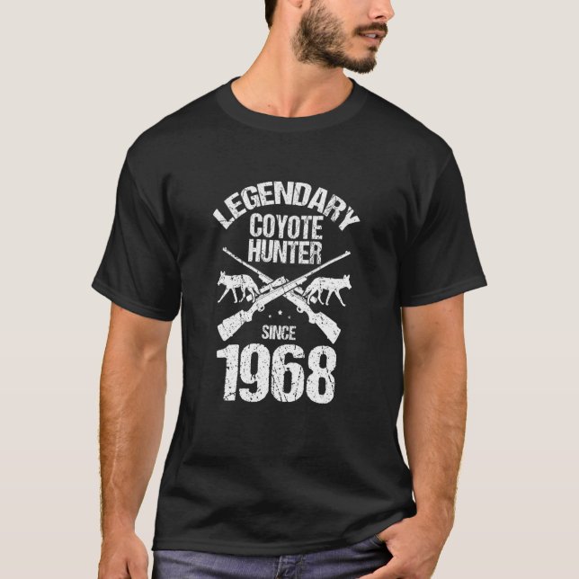 Camiseta Mens Legendary Coyote Hunter for Coyote Hunting an (Frente)