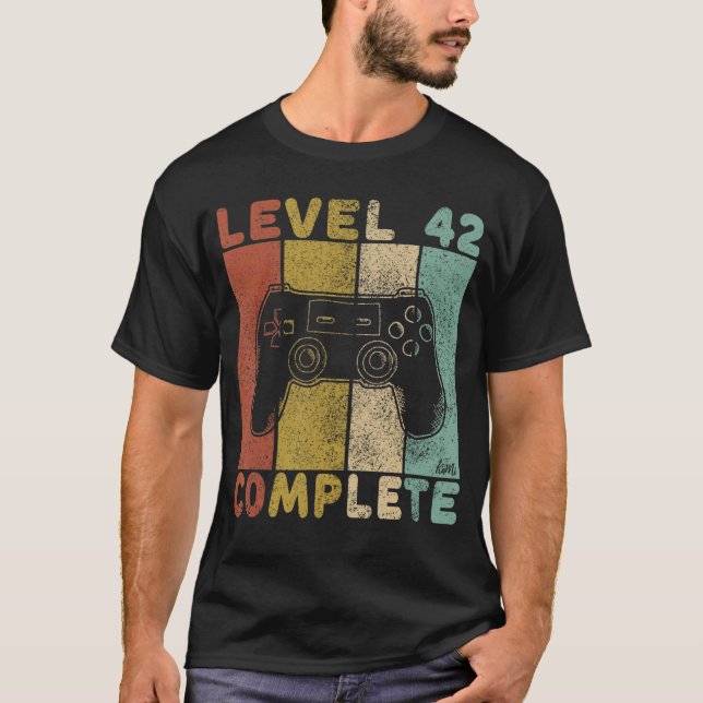 Camiseta Mens Mens 42nd Birthday Men Gaming Level 42 Comple (Frente)