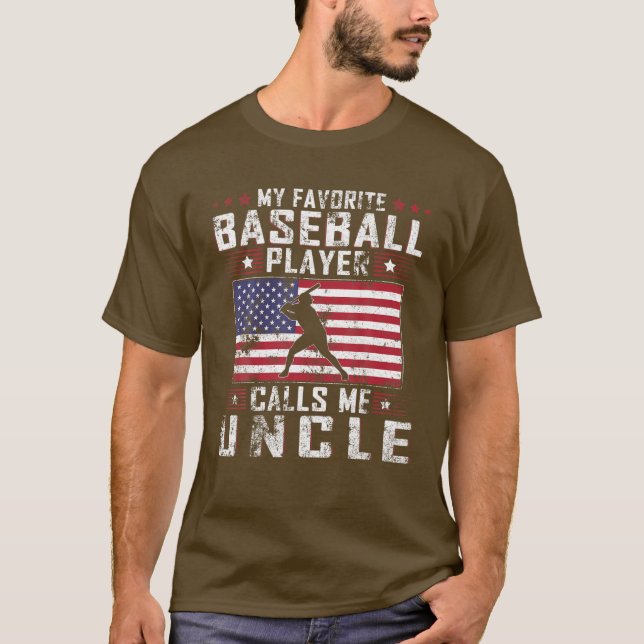 Camiseta Mens Meu Jogador De Beisebol Favorito Me Chama De  (Frente)