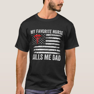 Camiseta Mens Minha Enfermeira Favorita Me Chama Bandeira A