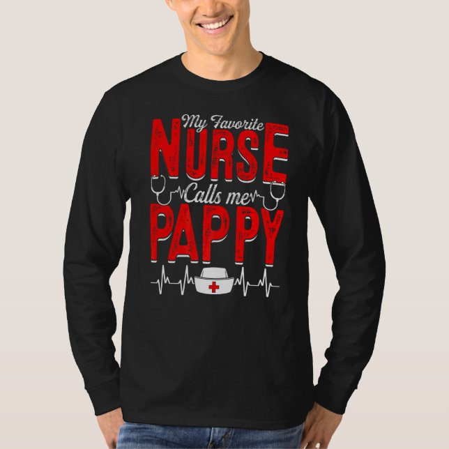 Camiseta Mens Minha Enfermeira Favorita Me Chama Pappy Enfe (Frente)