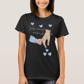 Camiseta Mens Novo Pai De Um Menino Segurando Mãos Com Um B