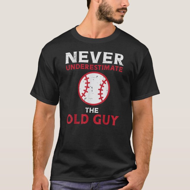 Camiseta Mens Nunca Subestimam A Velha Cara Baseball (Frente)