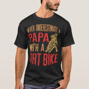Camiseta Mens Nunca Subestimam Um Papa Com Uma Bicicleta De