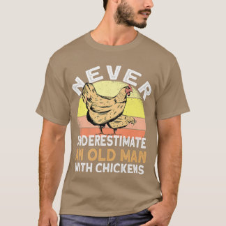 Camiseta Mens Nunca Subestimam Um Velho Com Galinha
