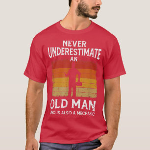 Camiseta Mens Nunca Subestimam Um Velho Que Também É Um