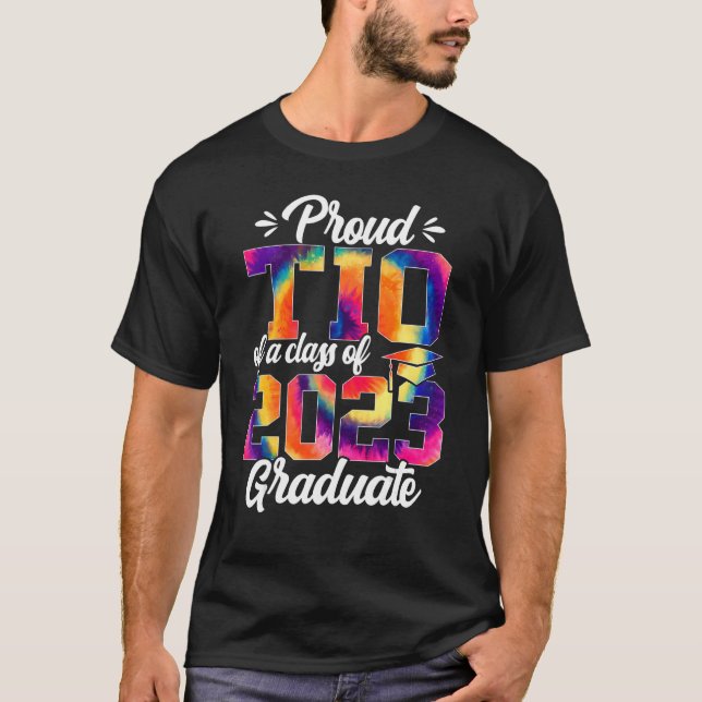 Camiseta Mens Orgulhosos Tio da Classe 2023 Tie-dye 23 Seni (Frente)