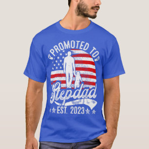 Camiseta Mens Patriotic Promoted To Stepdad Est 2023 Americ