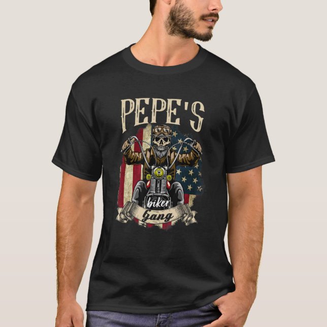 Camiseta Mens Pepe Biker Gang Flag Pepe Rides Bike (Frente)