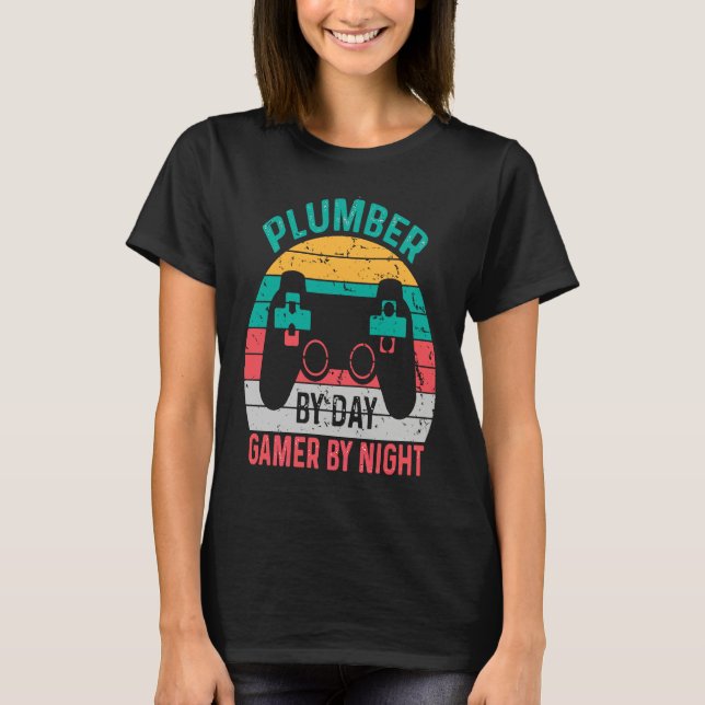 Camiseta Men's  Plumber By Day Gamer By Night (Frente)