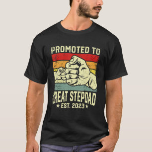 Camiseta Mens Promovidos Ao Excelente Stepdad Est 2023 Vint