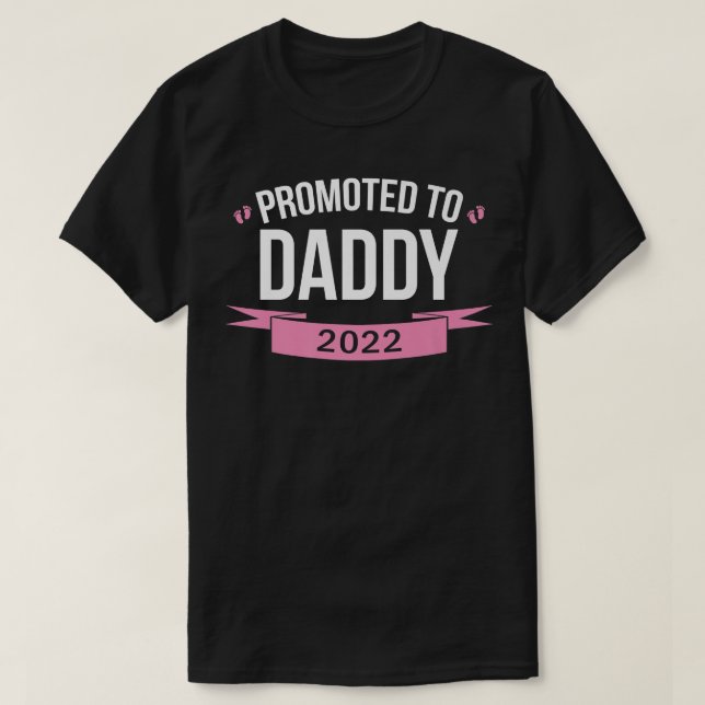 Camiseta Mens Promovidos Ao Pai Est 2022 T Novo papai Rosa  (Frente do Design)