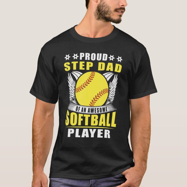 Camiseta Mens Proud Step dad Of An Awesome Softball Player  (Frente)