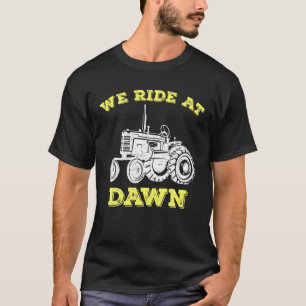 Camiseta Mens Que Andamos Ao amanhecer Slogan da Advogada