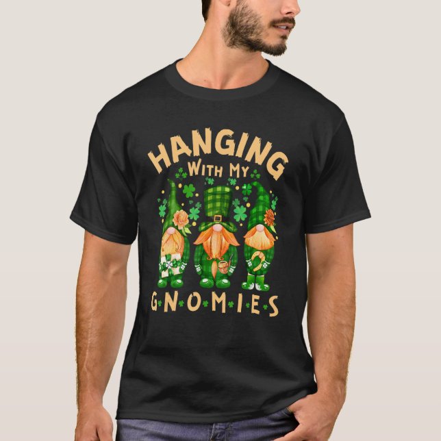 Camiseta Mens Rua Patrick S Day Ping With My Gnomies Sh (Frente)