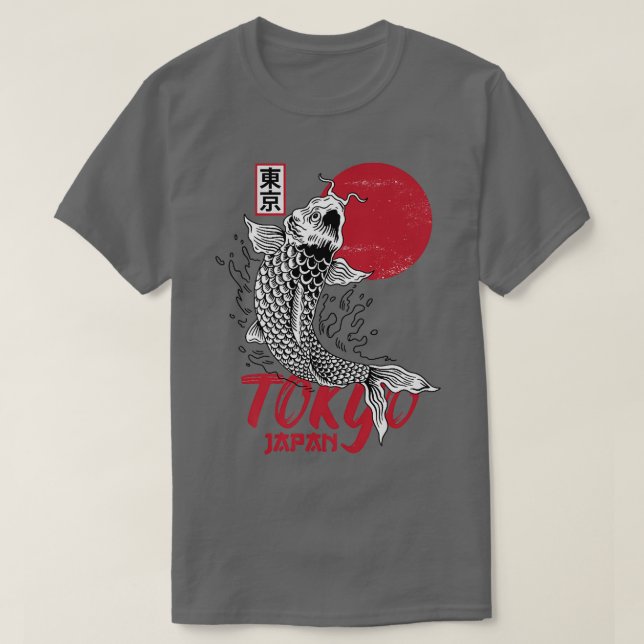 Camiseta Mens Tokyo Japan Design com Koi Carp em Vermelho e (Frente do Design)