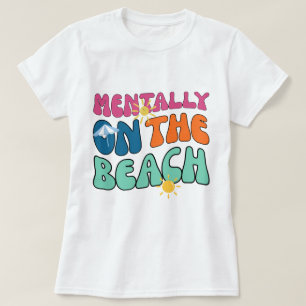 Camiseta Mentalmente na Praia Retro Groovy Verão 