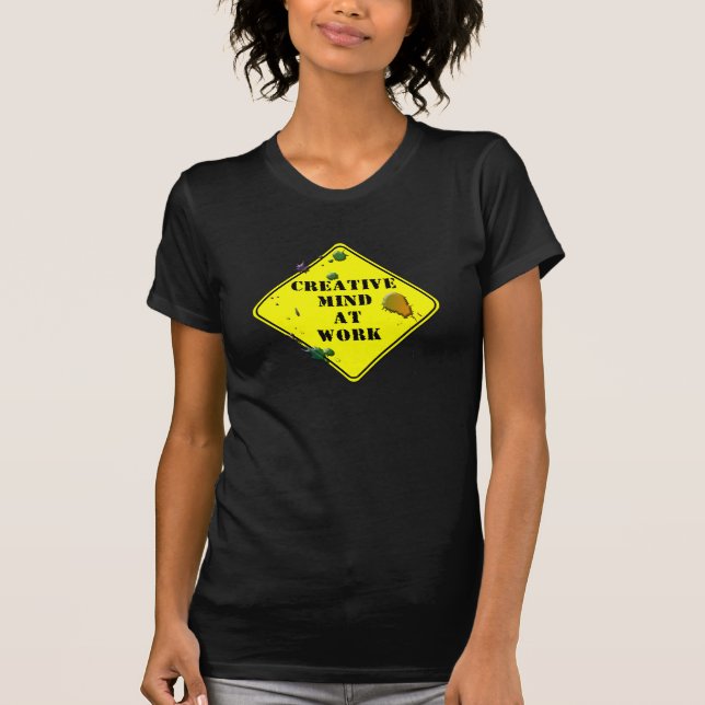 Camiseta mente criativa no trabalho (Frente)