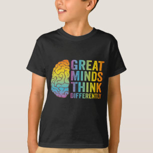 Camiseta Mentes do excelente pensam diferente e contrariam 