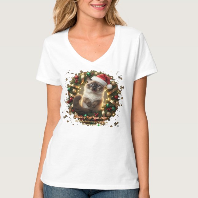 Camiseta Meowy New Year 2026 – Fluffy Siamese Cat in Christ (Frente)