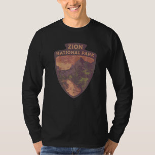 Camiseta Mercadorias do Parque Nacional Zion Caminhada em Z