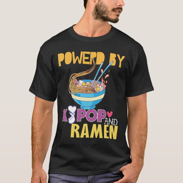 Camiseta MerchT da K-pop e Ramen Kpop Merch (Frente)