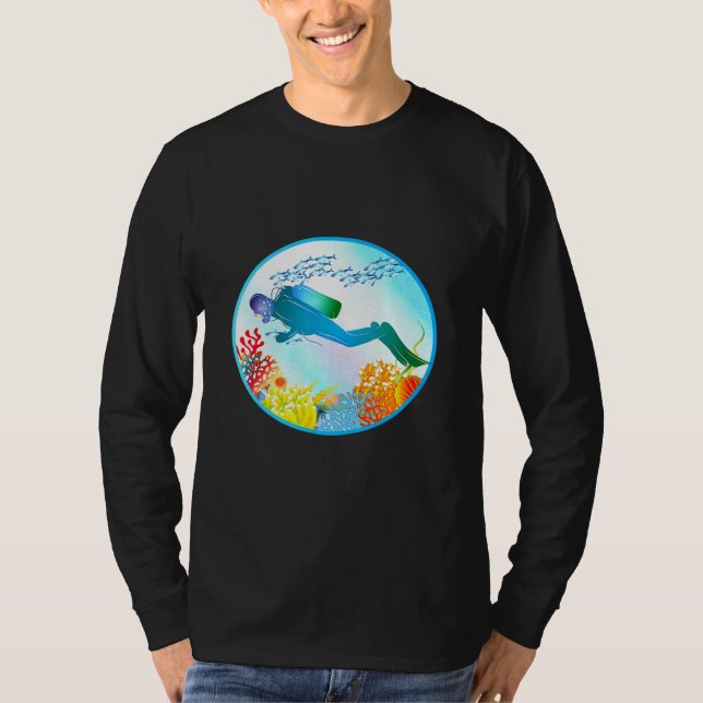 Camiseta Mergulha no Mundo Mágico Colorido Submarino (Frente)