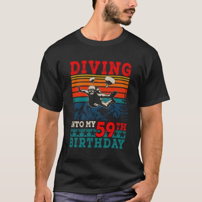 Camiseta Mergulhando No Meu 59º Skydiving (Frente)