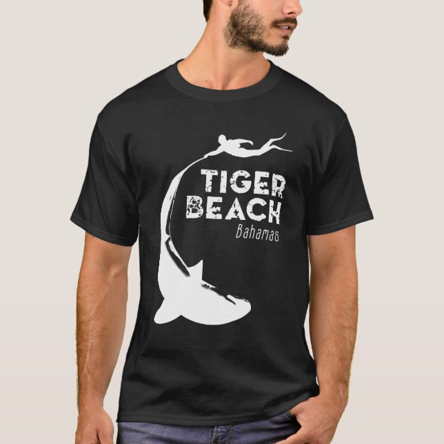 Camiseta Mergulho de tubarão na praia de Tiger (Frente)