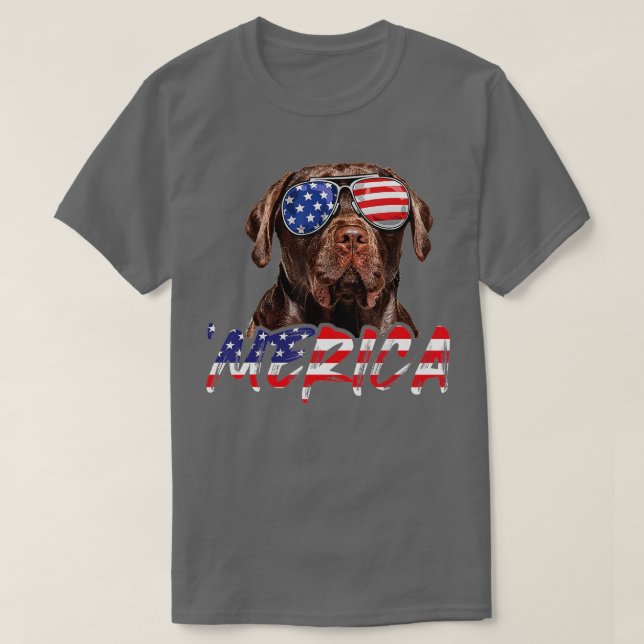 Camiseta Merica Chocolate Labrador 4 de julho American Fla (Frente do Design)