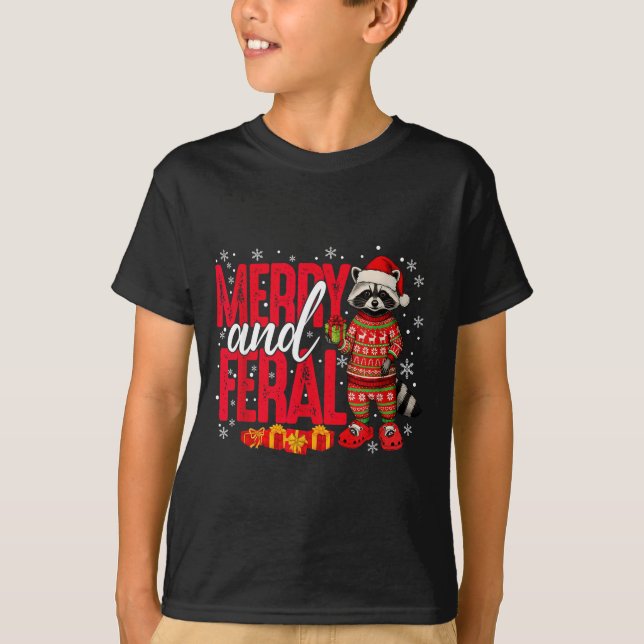 Camiseta Merry And Christmas Feral Funny Raccoon Santa Hat  (Frente)