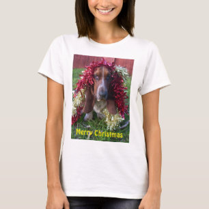 Camiseta Merry Christmas Basset Hound in Garland