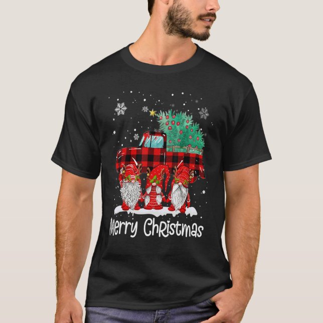 Camiseta Merry Christmas Gnomes Santa Reindeer Plaid Truck  (Frente)
