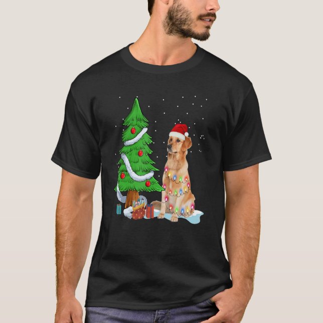 Camiseta Merry Christmas Tree Light Santa Hat Dog (Frente)