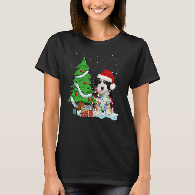 Camiseta Merry Christmas Tree Light Santa Hat Dog Shih Tzu  (Frente)
