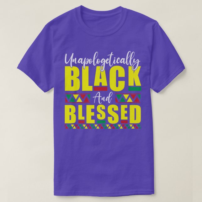Camiseta Mês da História Indesculpavelmente Preta e Educada (Frente do Design)
