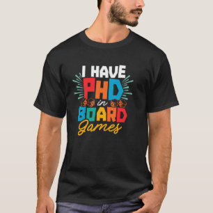 Camiseta Mesa redonda engraçado eu tenho phd em jogos de ta