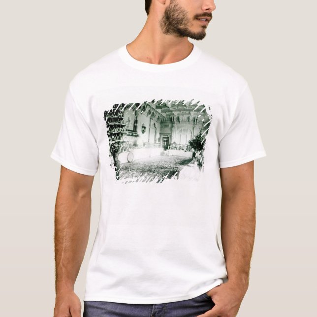 Camiseta Mesas do Natal na sala de Durbar (Frente)