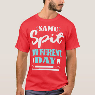 Camiseta Mesma Ponta Clássica de Dia DiferenteSaia