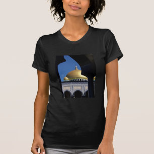 Camiseta Mesquita bonita com a abóbada chapeada ouro