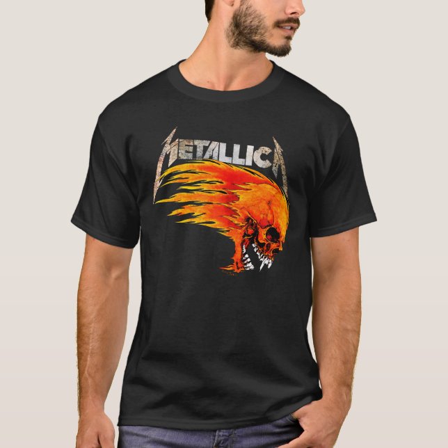 Camiseta Metallica Flaming Skull Graphic Tee 💀🔥 (Frente)