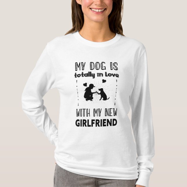 Camiseta Meu Cachorro está completamente apaixonado pela mi (Frente)