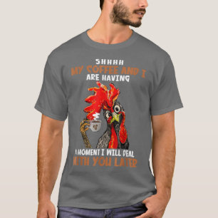 Camiseta Meu Café E Eu Estamos Tendo Um Momento Engraçado C