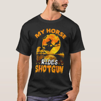 Camiseta Meu Cavalo Anda de Espingarda Bruxa Voa Vassoura M