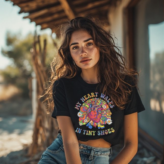 Camiseta Meu coração caminha em Calçados pequeninos (Criador carregado)