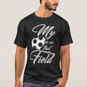Camiseta Meu Coração Está Naquele Campo De Futebol Mulheres