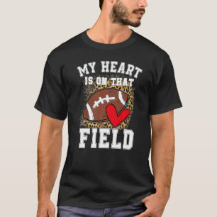 Camiseta Meu Coração Está Naquele Campo Mãe de Futebol Leop